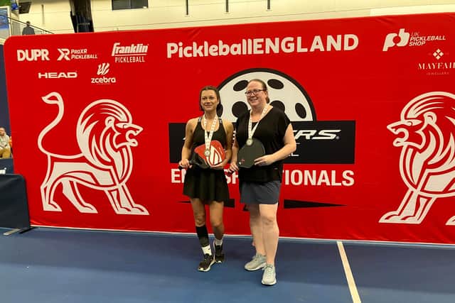Jen Hewitt and Lee Harley, gold medallists at the Nationals in the 4.0 ladies doubles.