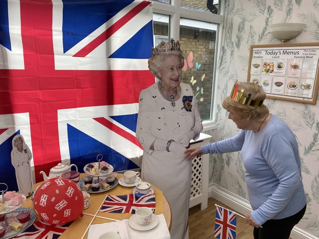 Daphne from The Lodge Caresaid with a smile that shaking hands with the Queen was good fun, making her smile.