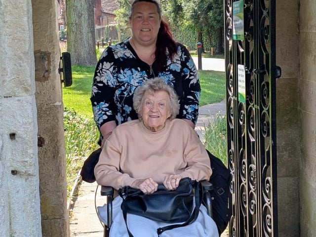 Residents enjoy local outings, here our wonderful ladies enjoyed a trip to Gadebridge Park in Hemel Hempstead