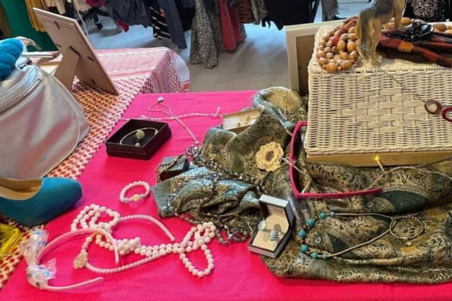 Lot's of affordable pre-loved items