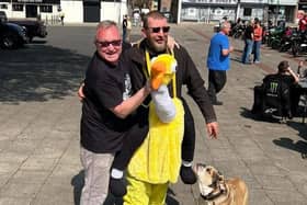 Steve and his ostrich and Clint Whittaker, owner of Monks Inn, Hemel Hempstead.