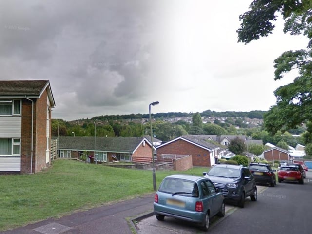 Of Berkhamsted West’s 2569 households, 60.6% were not deprived.