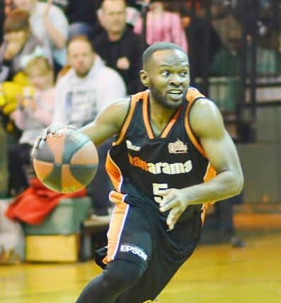 Hemel guard Bode Adeluola top-scored for his side with 18 points. (Picture by Lin Titmuss).