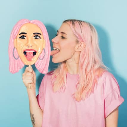 A sweet-toothed narcissist's dream