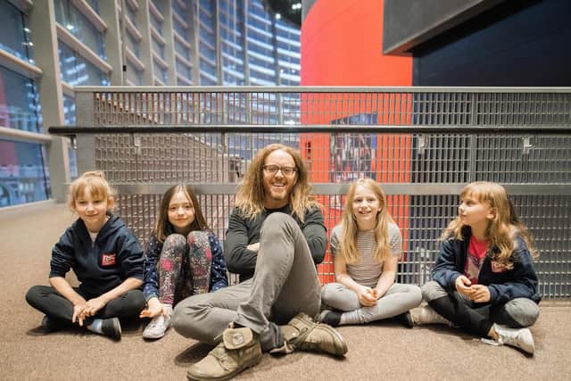 Tim Minchin with the four actresses playing Matilda