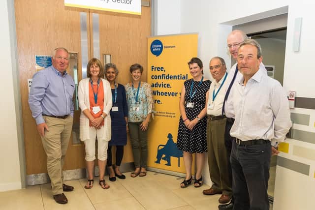Sir Mike Penning visits CAB Dacorum