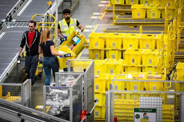 Wages are 9.50 for the rest of the UK for every full-time, part-time, seasonal, and temporary worker.