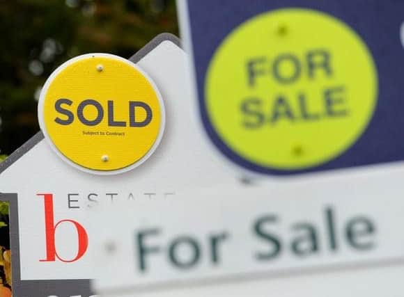 Dacorum house prices up by 0.2% in November
