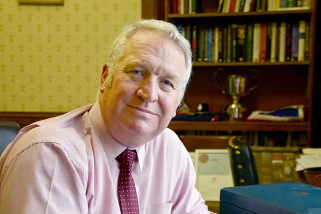 Mike Penning PNL-160601-152614001