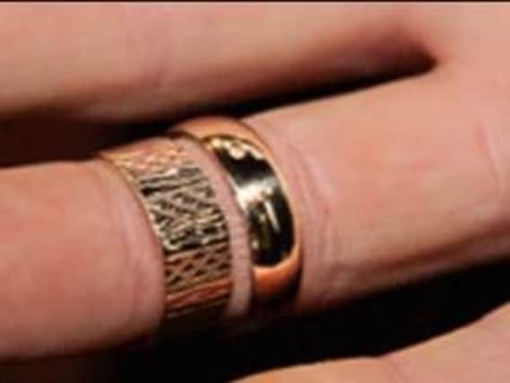 Have you seen these wedding rings