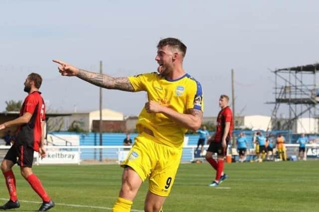 New Hemel striker Alex Wall, who was the league's top scorer with Concord Rangers last term, is reuniting with his old boss Sammy Moore for the 2019/20 campaign.