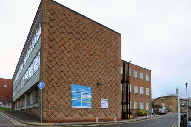Hemel Hempstead Hospital buildings PNL-161101-172544009