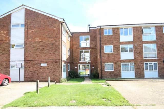 Located in a sought after area, this ground floor property sits close to local amenities and transport links and is ideal for first time buyers. An offer of GBP 113,250 has currently been submitted for the property. GBP 115,000