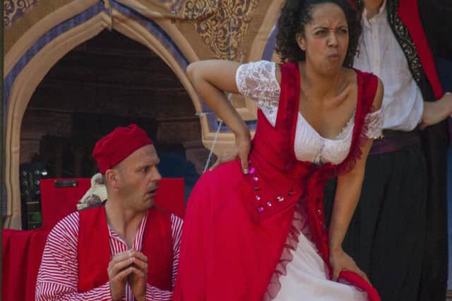 Oddsocks Theatre - A Comedy Of Errors