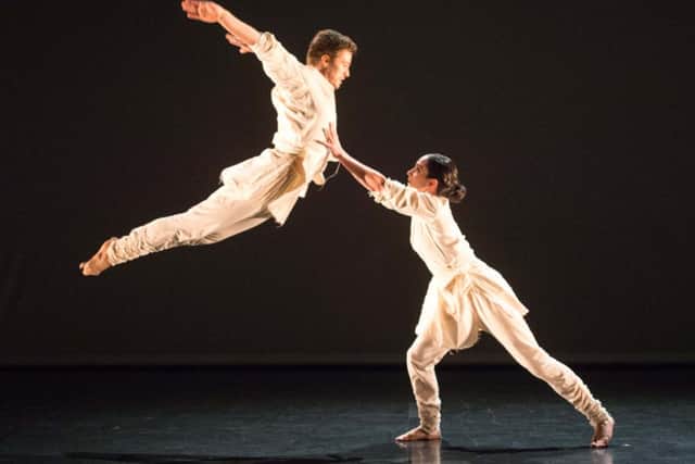 Phoenix Dance Theatre. Photo by Tony Nandi