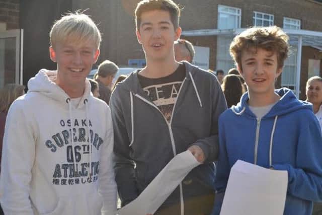 Tring School pupils celebrate their GCSE results PNL-140821-135611001