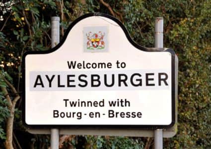 The Aylesburger road sign