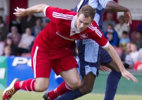 Lewis Toomey in action for Hemel. Picture (c) Darren Kelly