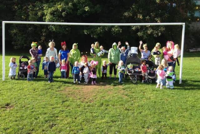 People taking part in the Big Toddle in Berkhamsted PNL-141017-141728001