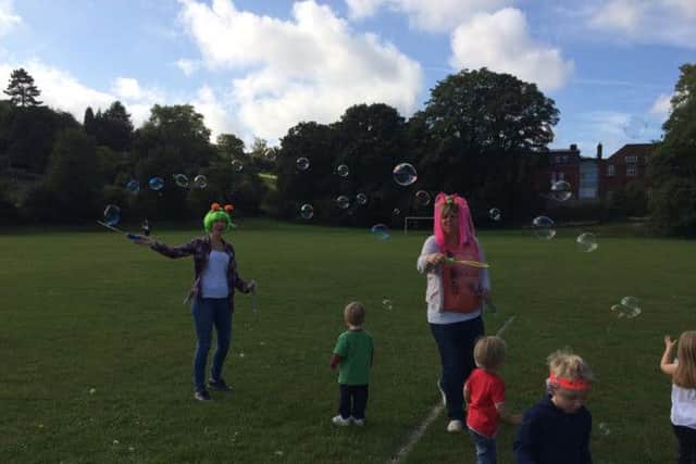 People taking part in the Big Toddle in Berkhamsted PNL-141017-141707001