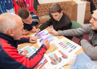 Astley Cooper students design their school's rugby shirts PNL-141023-120009001