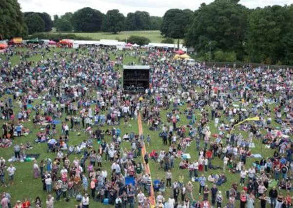 Crowds at Chilfest - courtesy of www.adamhollier.co.uk