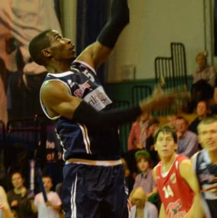 Hemel Storm's Walid Mumuni continued his fine form with 23 points against Bradford Dragons