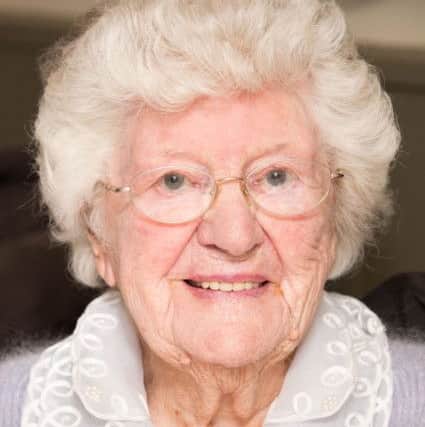 Annie Horn celebrates her 100th birthday with her family at The Bell at Aston Clinton PNL-141213-211148009