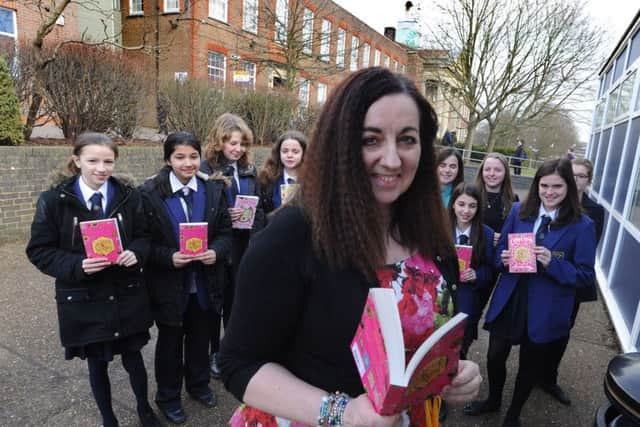 Author Cathy Cassidy visted Hemel Hempstead School on Wednesday. PNL-150402-141026009