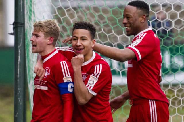Jordan Parkes was at it again for Hemel with another superb free-kick. Picture (c) Darren Kelly