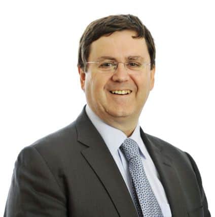 Dr Nicolas Small