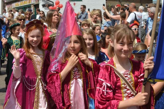 Tring Carnival and parade through the town. The parade makes its way down High Street to Pound Meadow. PNL-150627-183127009