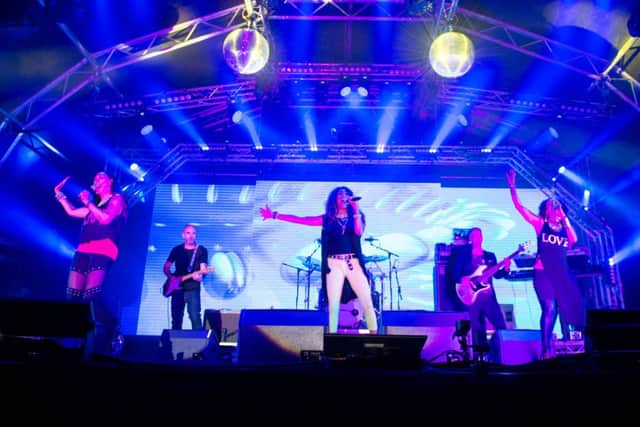 Chilfest 2015 (Friday) - Sister Sledge PNL-151207-115107009