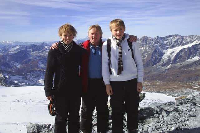 Ian Bell with sons Oscar and Louie.