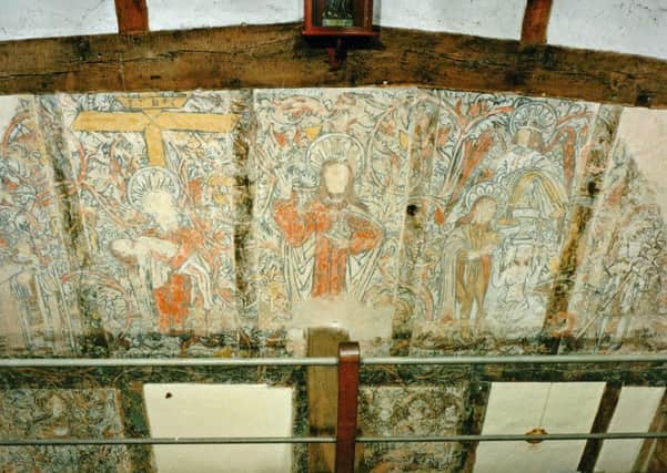 The murals found in the Piccotts End cottages