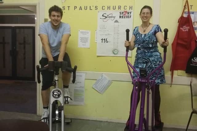 Ettienne Beyleveldt and Aryldi Moss-Burke banking their miles for Sport Relief