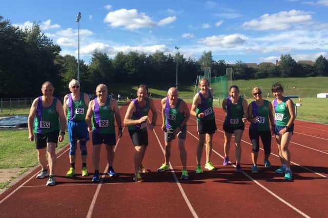 D&T 5,000m runners.