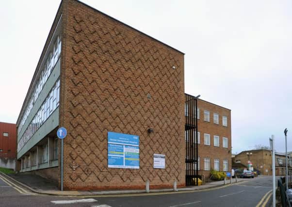 Hemel Hempstead Hospital buildings PNL-161101-172544009