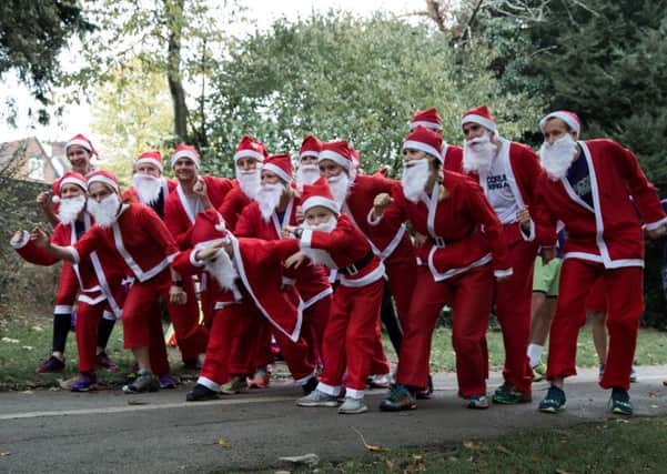 Santas at start of Gadebridge parkrun