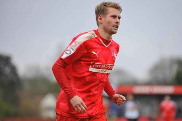 Hemel Town's Jordan Parkes EMN-170321-142917002