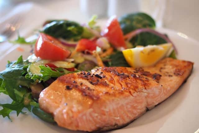 Oily food like salmon is good for brain function