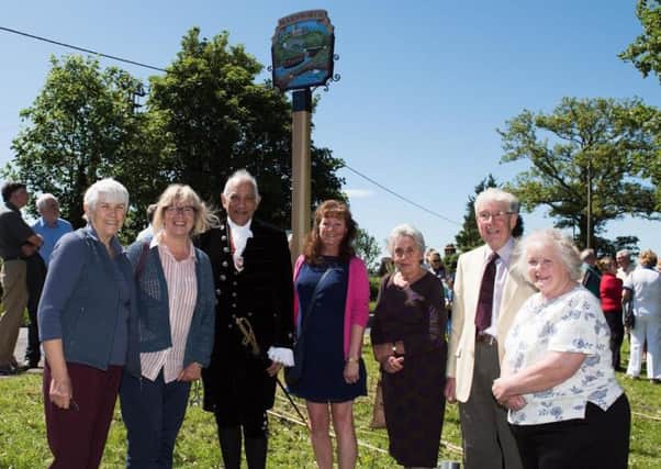 The unveiling of Marsworth's new village sign PNL-171206-121521001