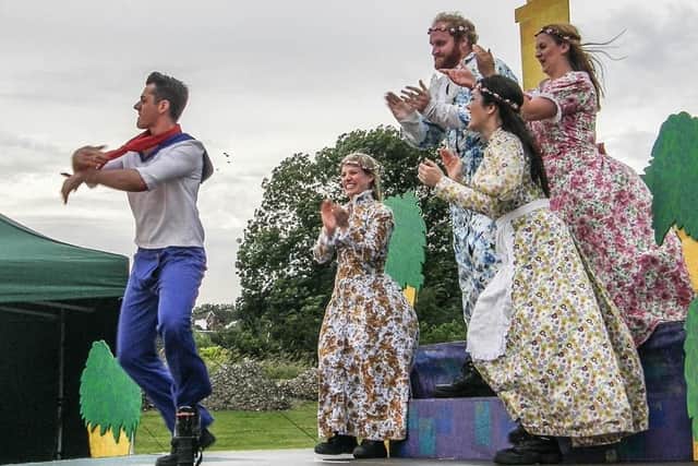 A performance of Rudigore in Berkhamsted